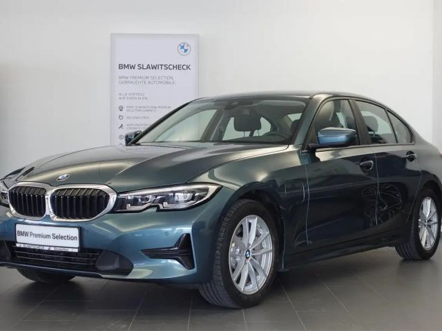 BMW 3 Serie 330 Sedan 330e