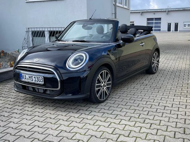 Mini Cooper Cabrio Cooper MINI Yours Trim,Navi,SHZ,Alu18,MET,SHZ,PDC