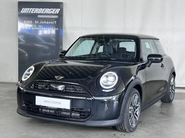 Mini Cooper C F66 Classic Trim / Paket S verfügbar ab: 04.05.2