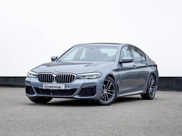 BMW 5 Serie 520 M-Sport Sedan 520d