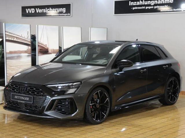 Audi RS3 Sportback Sedan Quattro S-Tronic