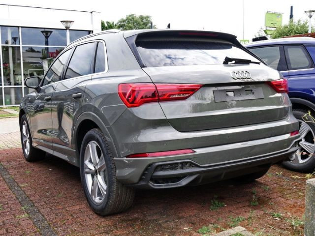 Audi Q3 S-Line S-Tronic 35 TFSI