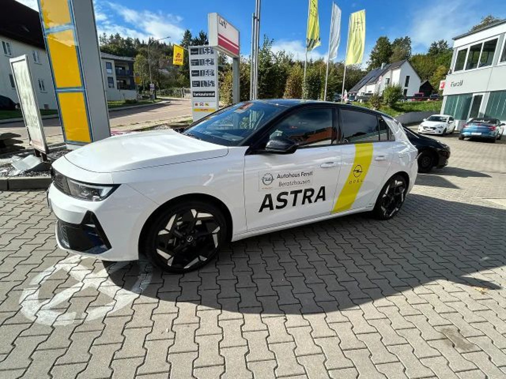 Opel Astra Innovation Hybrid GSe