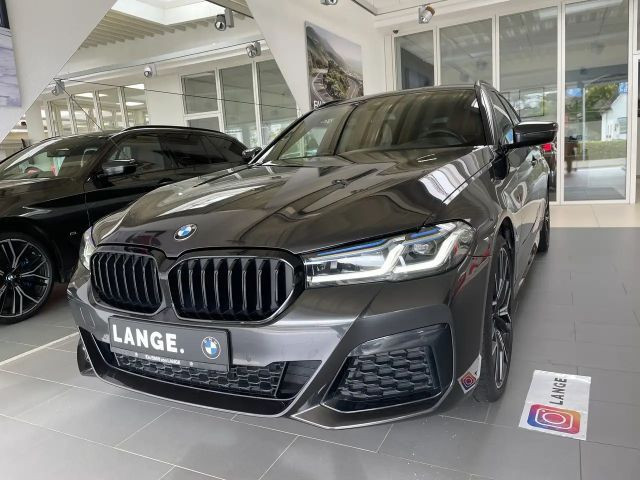 BMW 5 Serie 540 M-Sport xDrive 540i