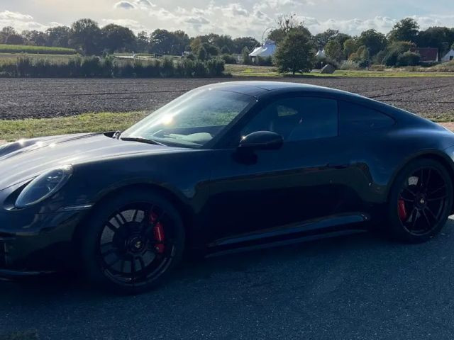 Porsche 992 GTS Coupé