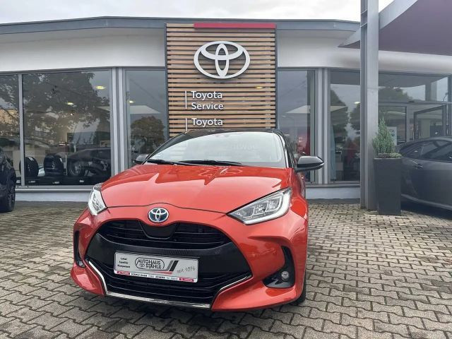 Toyota Yaris Style Hybride 5-deurs VVT-i