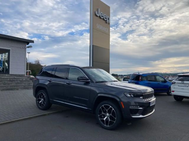 Jeep Grand Cherokee Summit