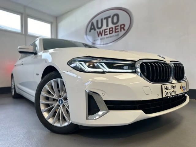 BMW 5 Serie 530 Luxury Line Sedan 530e