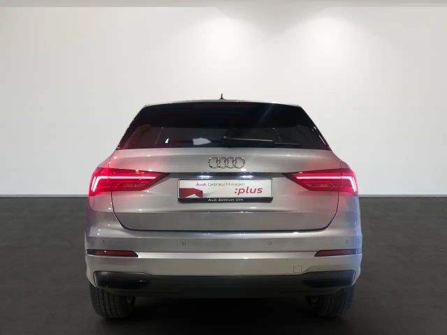 Audi Q3 S-Tronic 35 TFSI