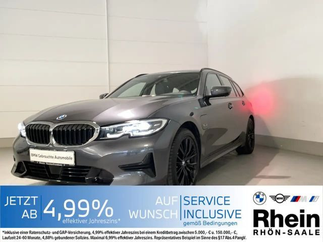 BMW 3 Serie 330 Sport Line Touring 330e