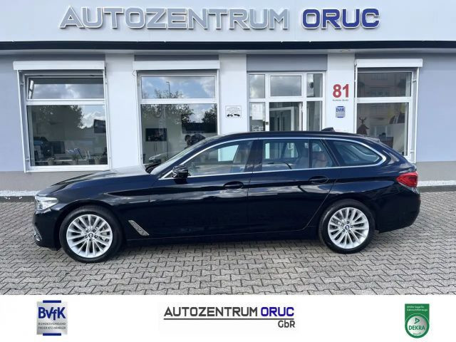 BMW 5 Serie 530 Luxury Line xDrive Touring 530i