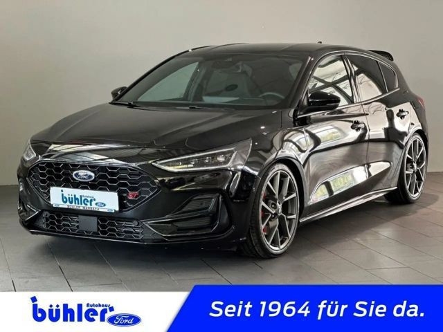 Ford Focus Limited ST Line