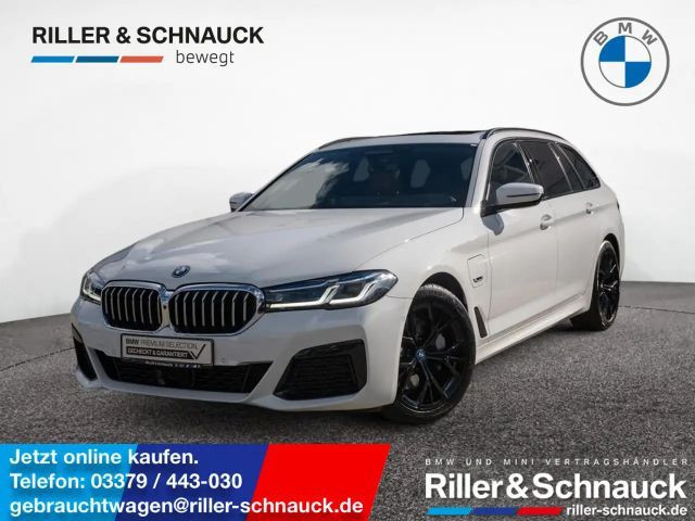 BMW 5 Serie 530 M-Sport xDrive Touring 530e