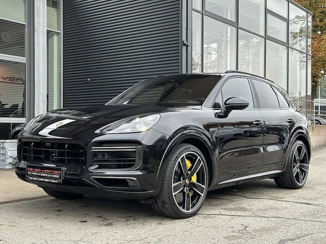 Porsche Cayenne E-Hybrid S Turbo