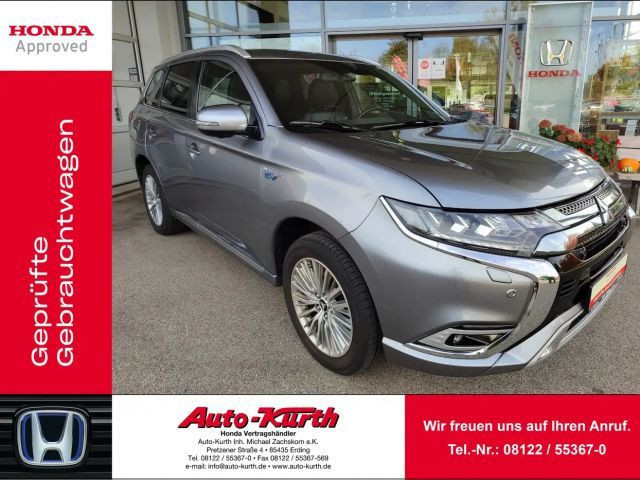 Mitsubishi Outlander PHEV 4WD