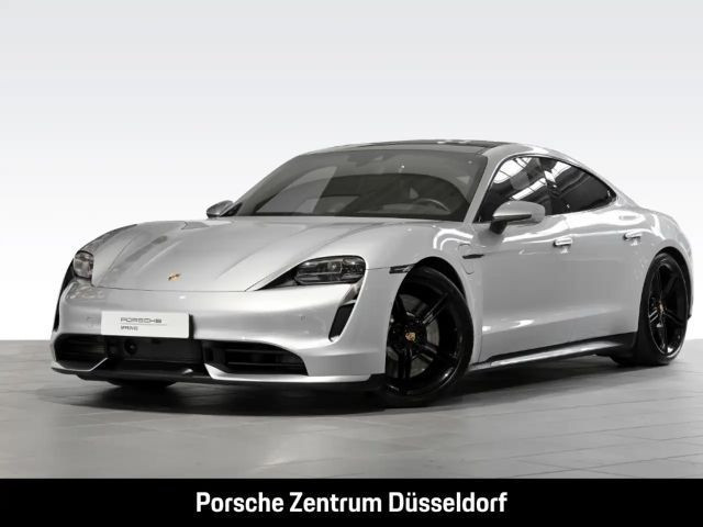 Porsche Taycan Turbo