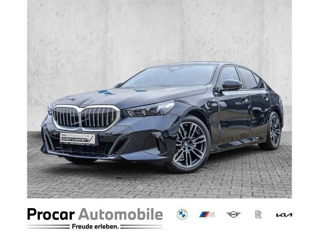 BMW 5 Serie 520 M-Sport Sedan 520i