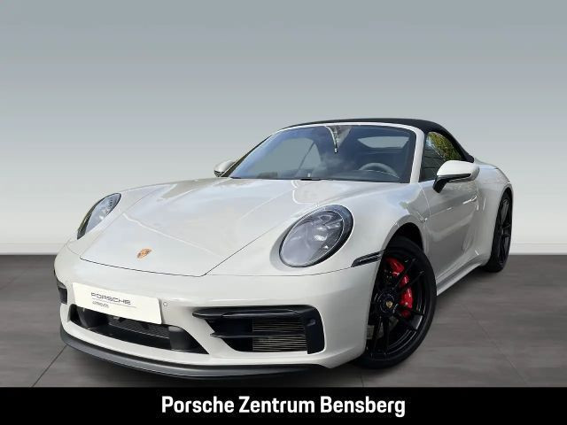 Porsche 992 GTS Cabrio Carrera 4