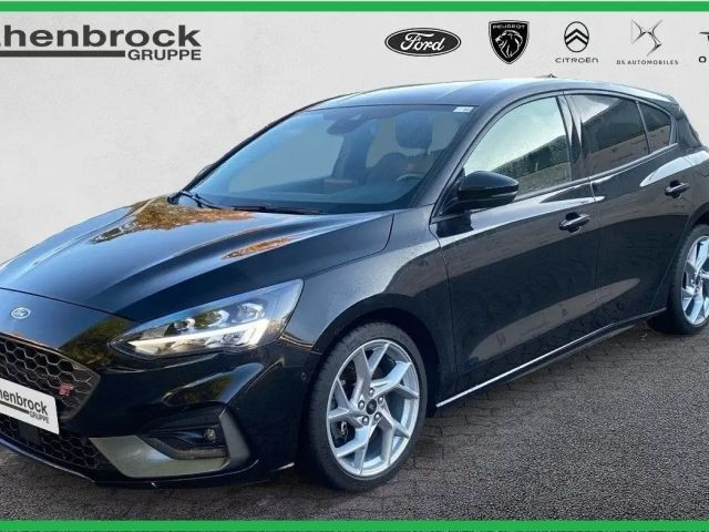 Ford Focus EcoBoost ST Line