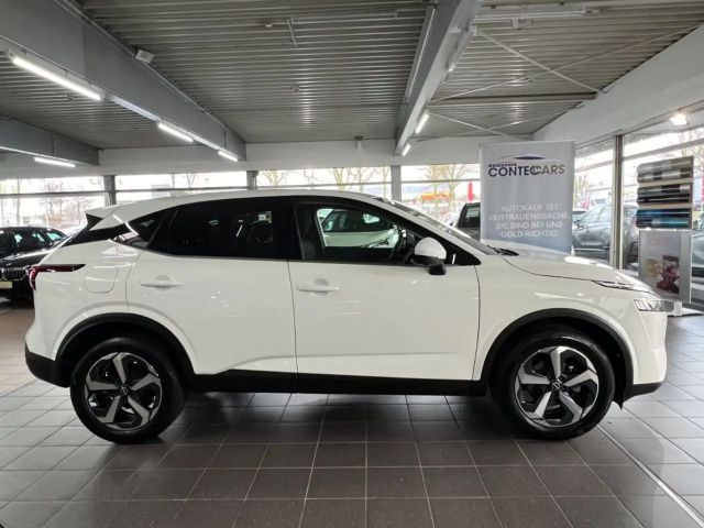 Nissan Qashqai 1.3 Connecta LED+KEYLESS+360°+ACC+VC