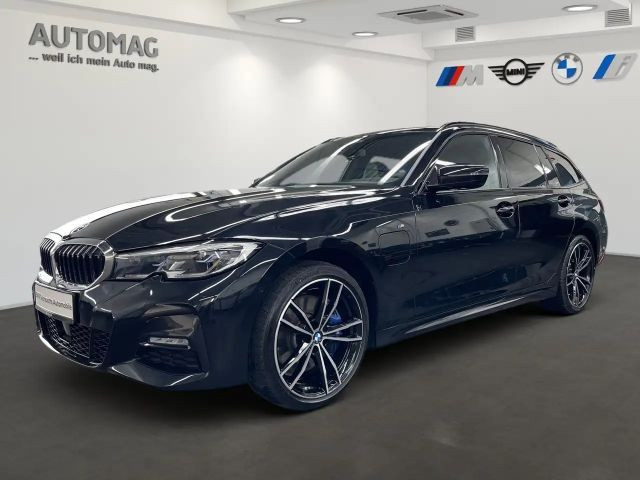 BMW 3 Serie 330 M-Sport xDrive Touring 330e