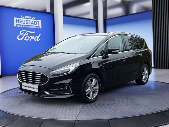 Ford S-Max Titanium