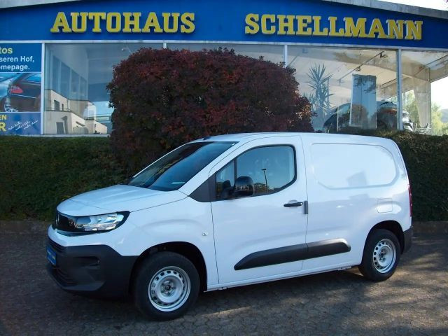 Opel Combo 1.2 Cargo PDC+Kamera SHZ LHZ FSHZ Navi