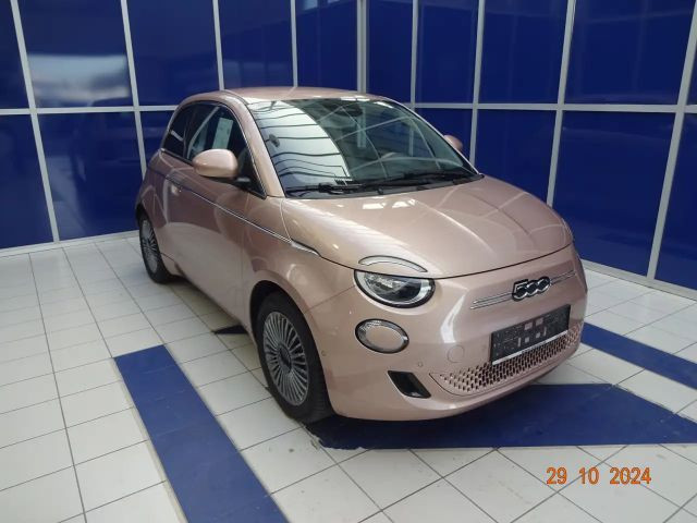 Fiat 500e 42 kWh