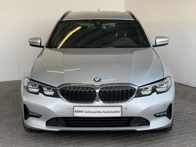 BMW 3 Serie 320 Touring Advantage pakket 320e