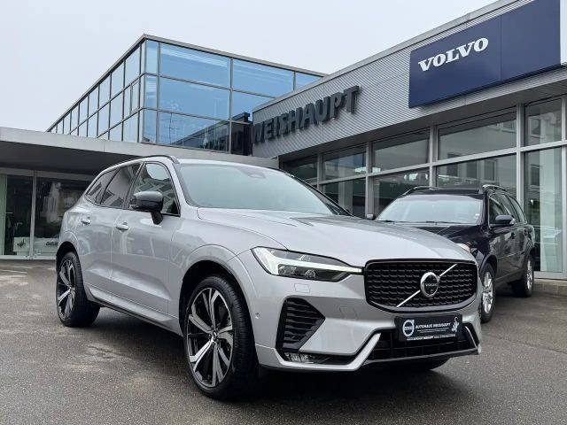 Volvo XC60 AWD Plus Dark