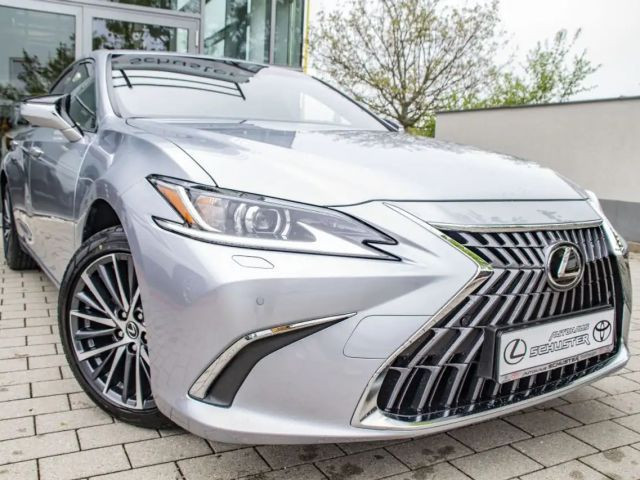 Lexus ES Business Line