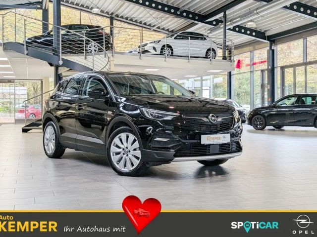 Opel Grandland X Innovation Hybrid