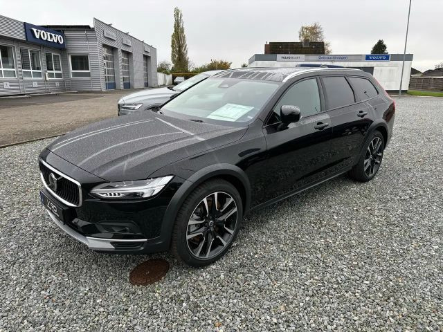 Volvo V90 Cross Country AWD Plus