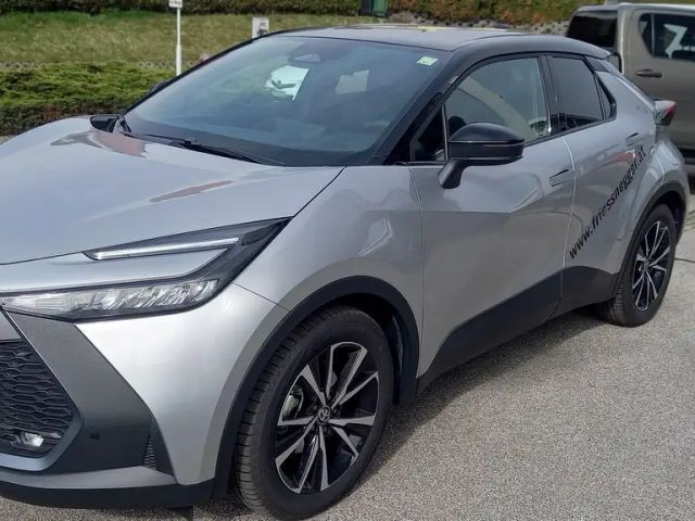 Toyota C-HR Active Hybride