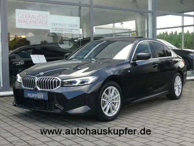 BMW 3 Serie 330 M-Sport Sedan 330i