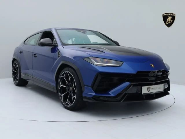 Lamborghini Urus Performante