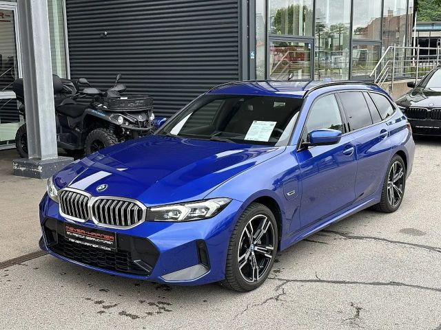 BMW 3 Serie 330 M-Sport xDrive Touring 330e