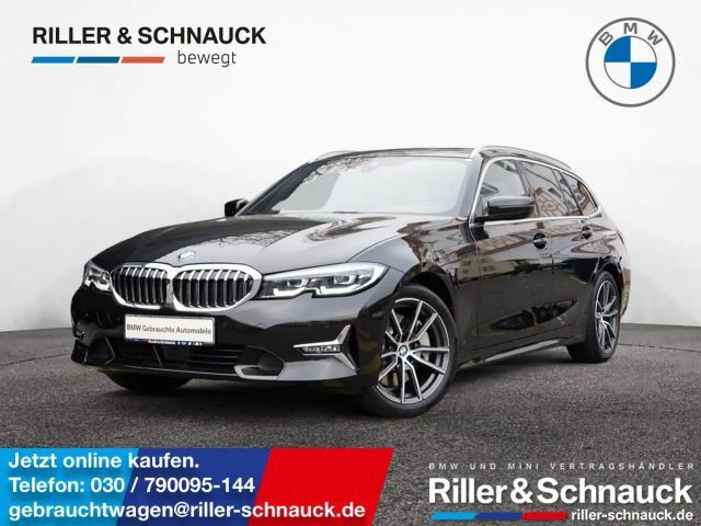 BMW 3 Serie 330 Luxury Line Touring 330i