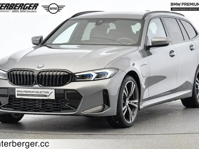 BMW 3 Serie 330 M-Sport xDrive Touring 330e