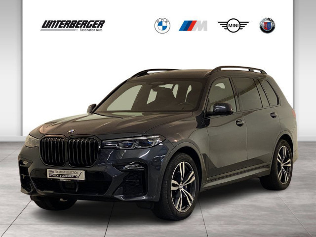 BMW X7 M50i