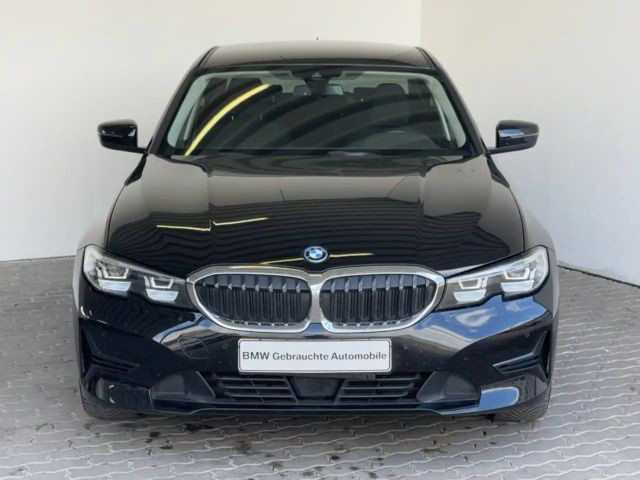 BMW 3 Serie 320 Advantage pakket Sedan 320e