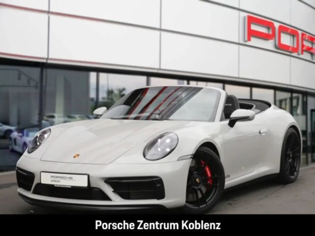 Porsche 992 GTS Cabrio Carrera