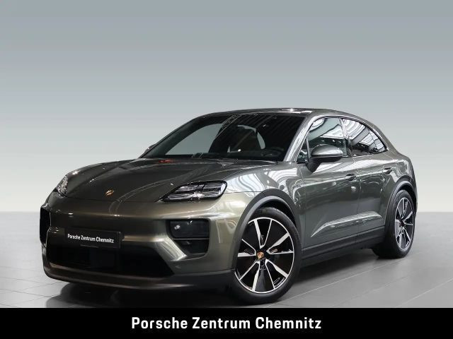 Porsche Macan 4