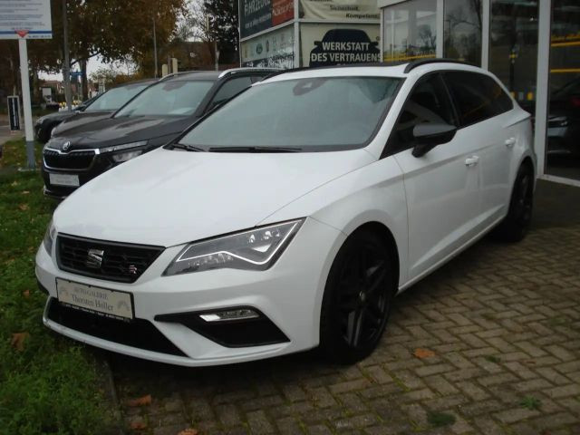 Seat Leon FR-lijn Black Sportstourer