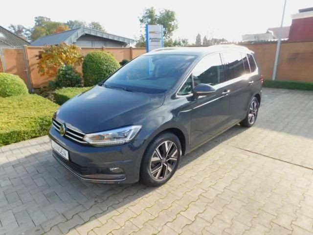 Volkswagen Touran DSG Highline IQ.Drive