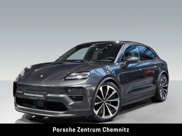 Porsche Macan 4