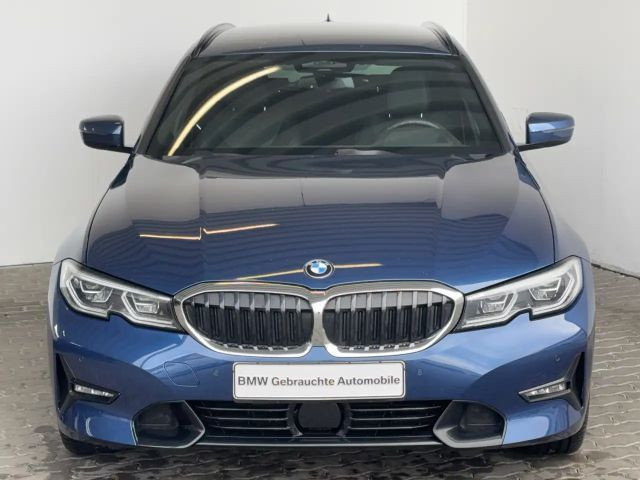 BMW 3 Serie 330 xDrive Sport Line Touring