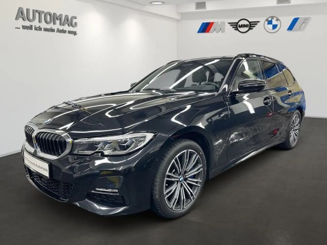 BMW 3 Serie 330 M-Sport xDrive Touring 330d 330e