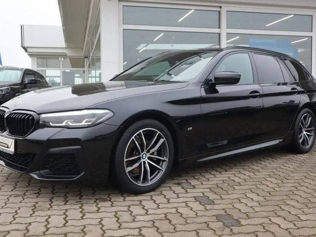 BMW 5 Serie 520 M-Sport Touring 520d