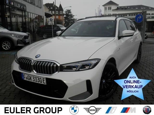 BMW 3 Serie 330 Touring Sedan 330e